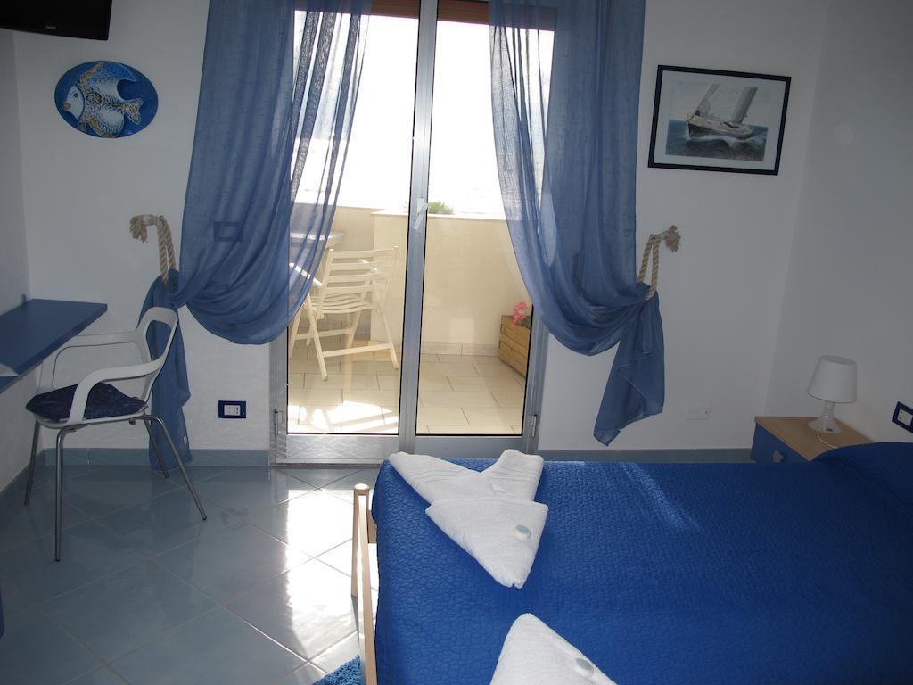 Hotel Miramare à Pozzallo Extérieur photo