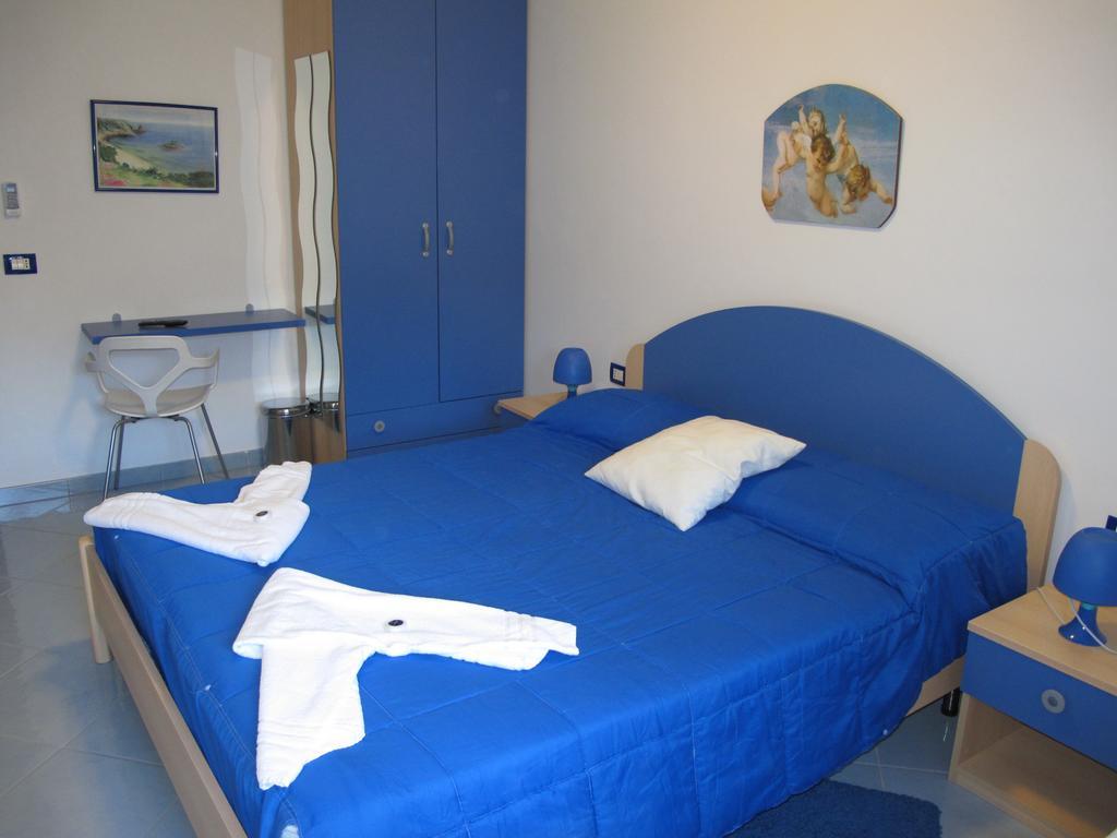 Hotel Miramare à Pozzallo Extérieur photo